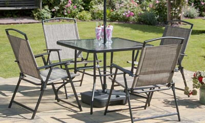 Win an Oasis Dining Set