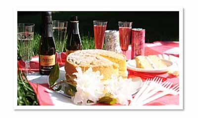 Win 1 of 10 Summery Picnic Hampers