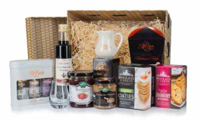 Win 1 of 5 Christmas Hampers with LandLove