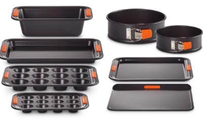 Win Le Creuset 8-Piece Baking Set
