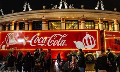 Free Drinks from the Coca-Cola Christmas Truck Tour